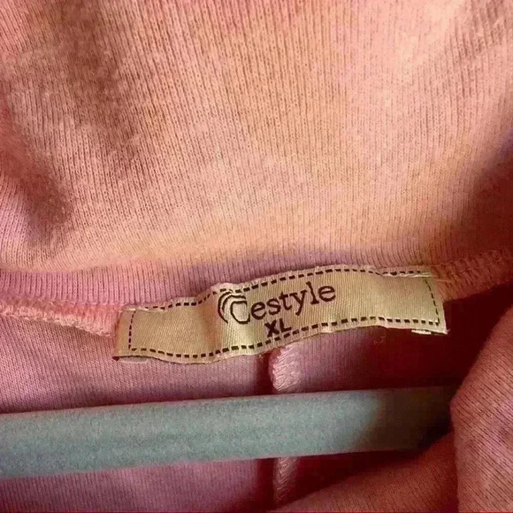 Cestyle Shark bite tunic with button detail Size XL - Picture 2 of 5